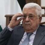 Palestinian President Mahmoud Abbas adjusts hiw glasses 768×512 1