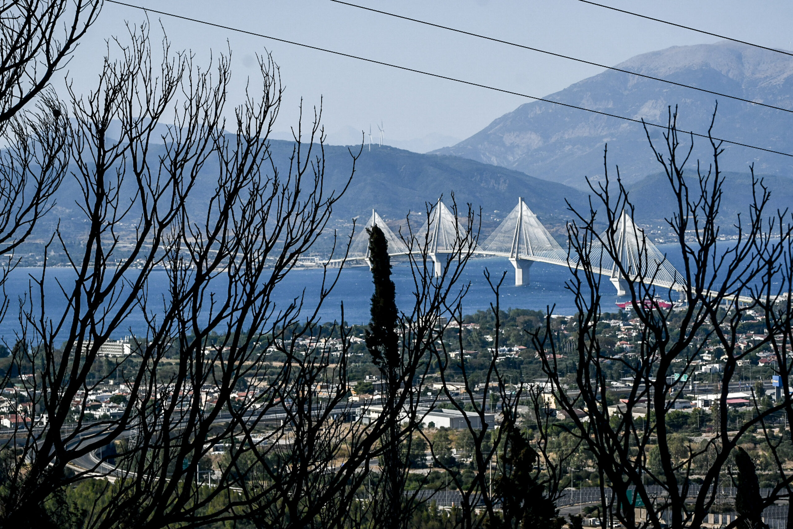 ΔΕΥΤΕΡΗ ΗΜΕΡΑ ΤΗΣ ΠΥΡΚΑΓΙΑΣ ΣΤΗΝ ΑΧΑΪΑ (EUROKINISSI)