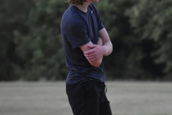 106509699de0d62377a56f32c01b0827 L