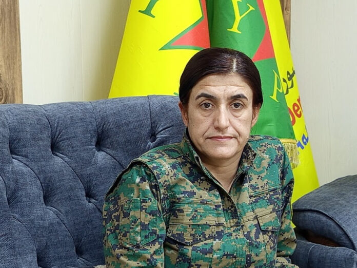 54e31bd17a0aa680f182e912d42b9e99 L