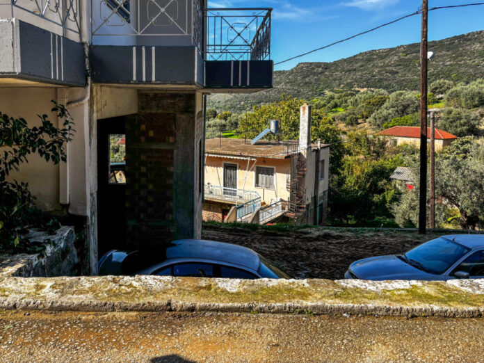 557594a943ffa5e65af3a2f67649f740 L