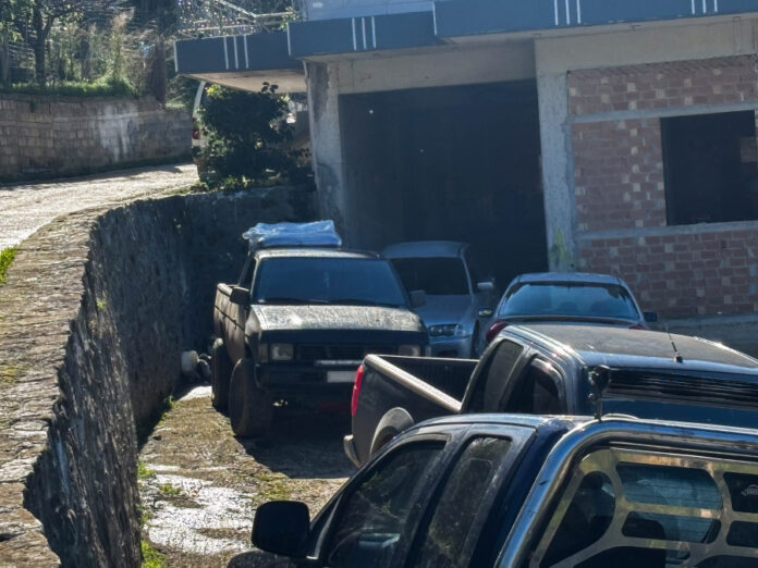 7d6606547f83783fc43a1ad7698240db L