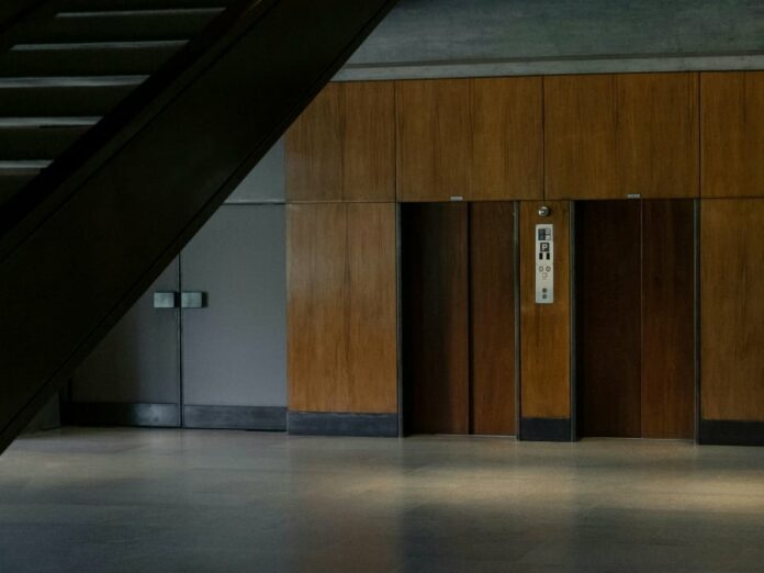 b5837bc6516d66ebe75c258fb8f4bf7c L