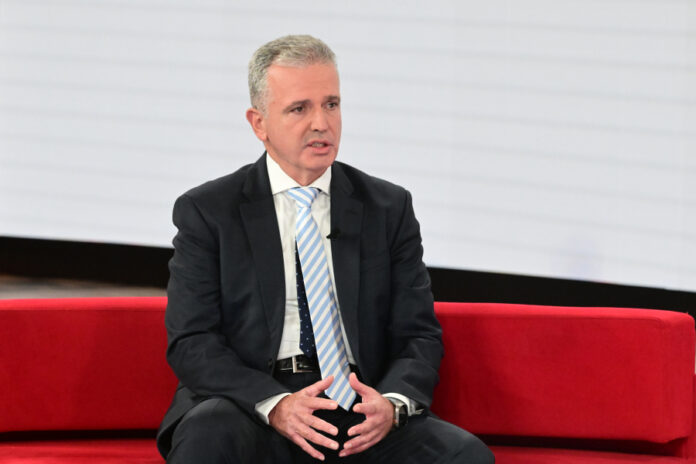 bb7f39b44861b61803c9ad5b3837d342 L