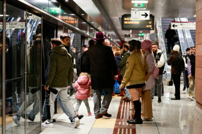 e43e1dbcaf447153690f630fecc10897 L