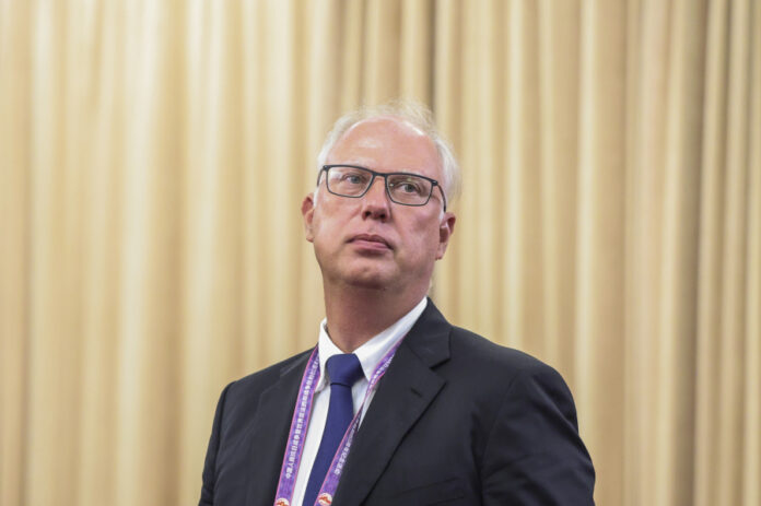 f3f39b8d0c1cbaf33be8a799b32f1dc1 L