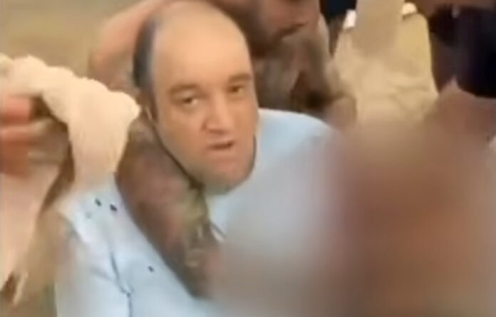 0d8b78490764b92baee6c16ea3bdd377 L