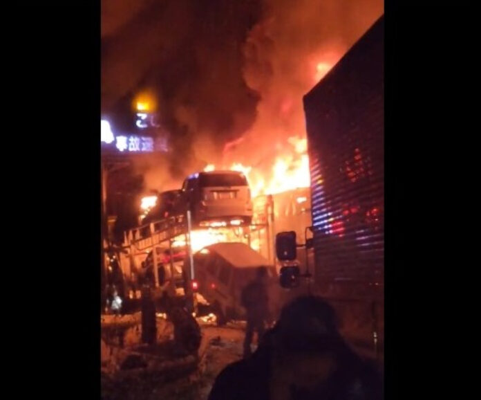 387f29d271531e633d7051b2d2444490 L