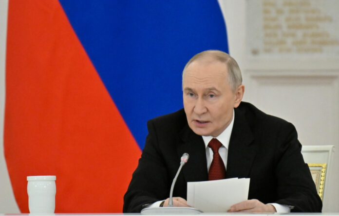 9e3a76d0d64fe15fbb2de5ddd94b7e42 L