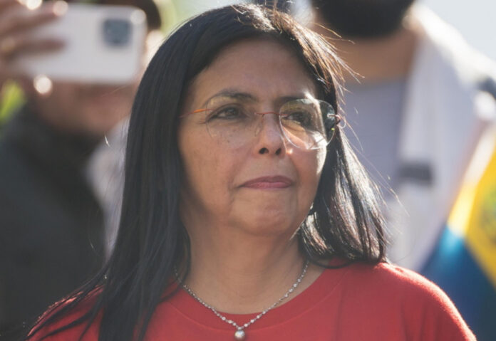 955187cb42791423465b6edc36dea908 L