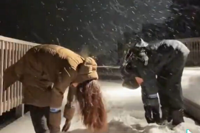 bd4769cbcc93ee41aa5695422b155027 L