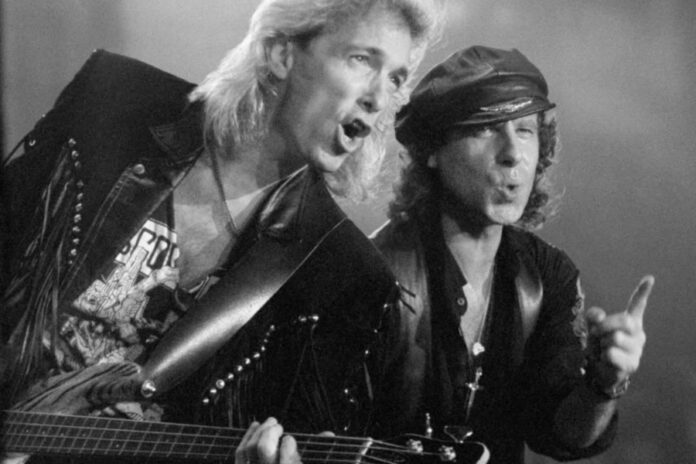 bdf19cc14e9ef4dcb19e1774857c8498 L