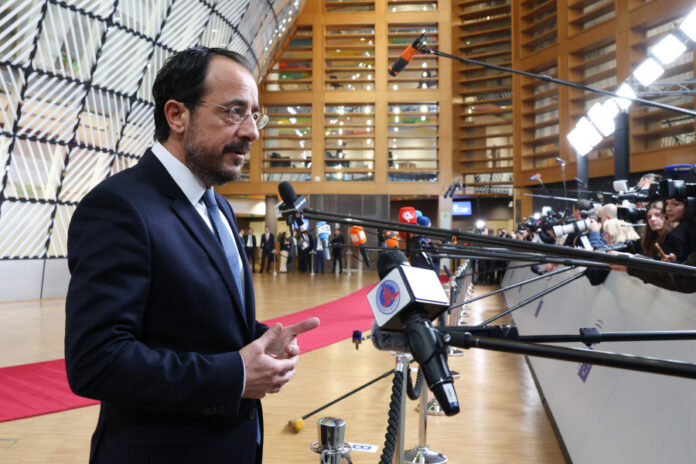 be8bba1cd9c680ebb62f2eb88ca8b743 L