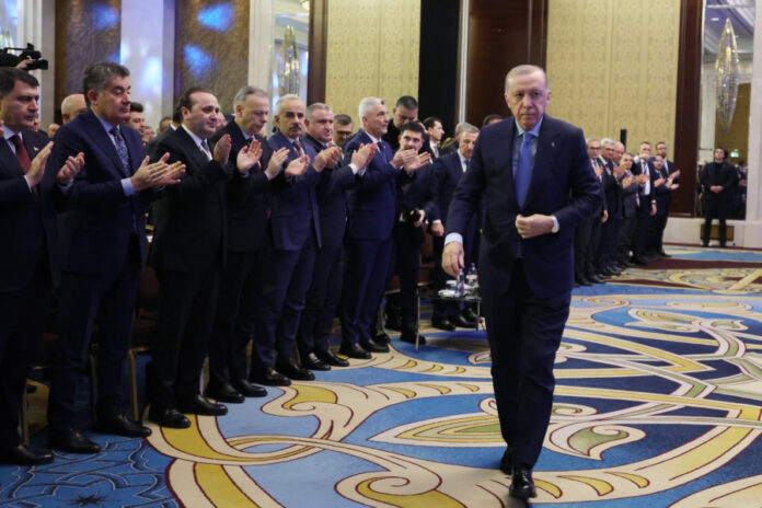 e60c791a2b3b97550caa162b440d9cf7 L