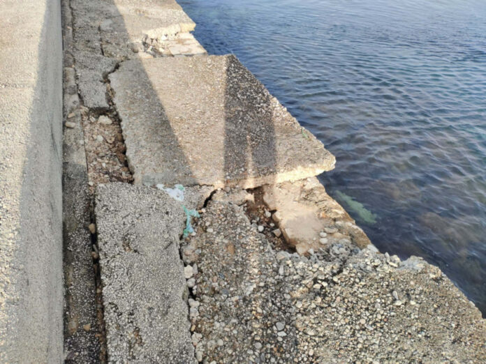 2032ac0b8b4c7f24a4db1d9a89291324 L