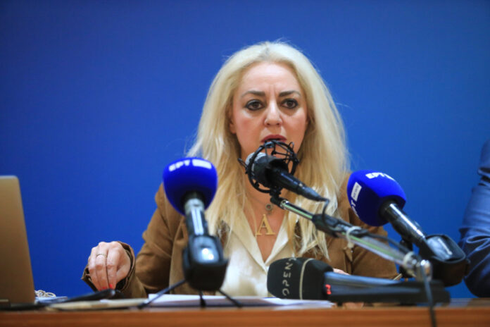 48505575a9810b54b2ae35a155577ffc L