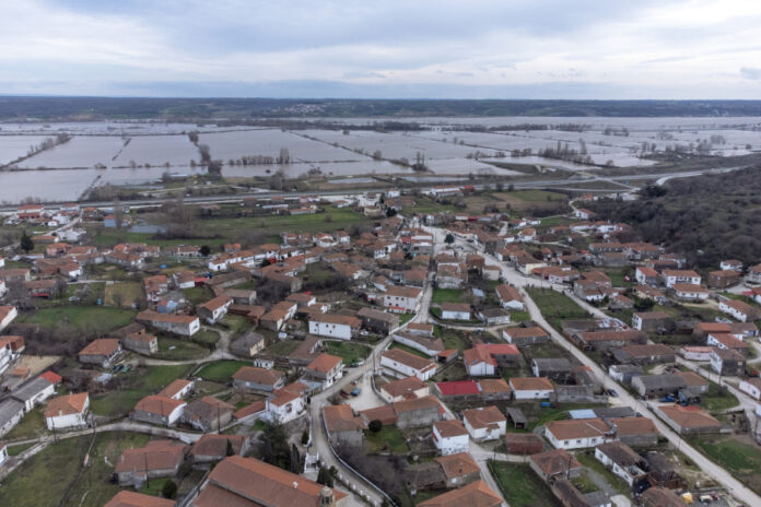 76ce20bdd2809ac8ad16a732292872f7 L