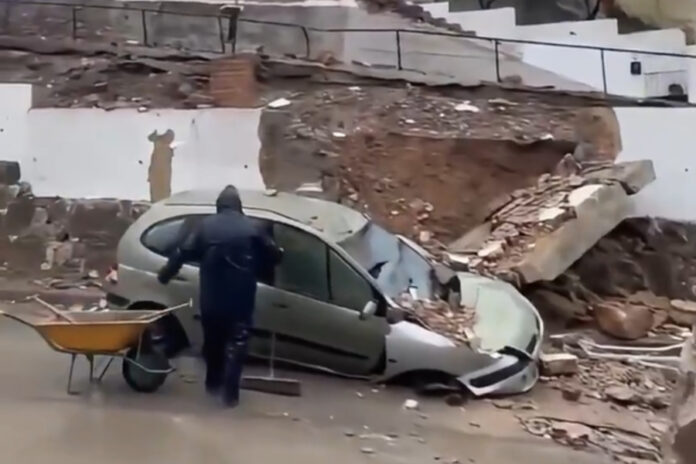 858e0005ca342b1ecba7f153da2f6616 L