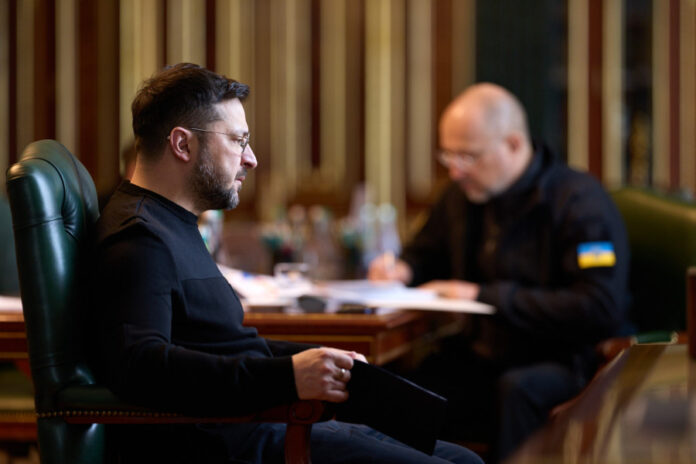 8cc6c94da58ff697aab028bef1e7f3c1 L